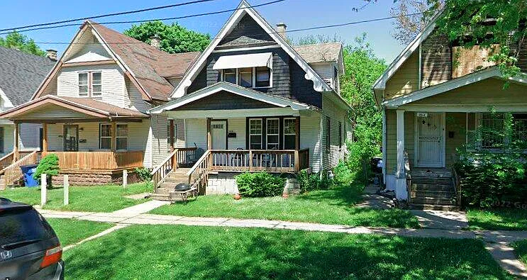4 bed, 1.5 bath, 1195 sqft, $1,450 — Photo 1