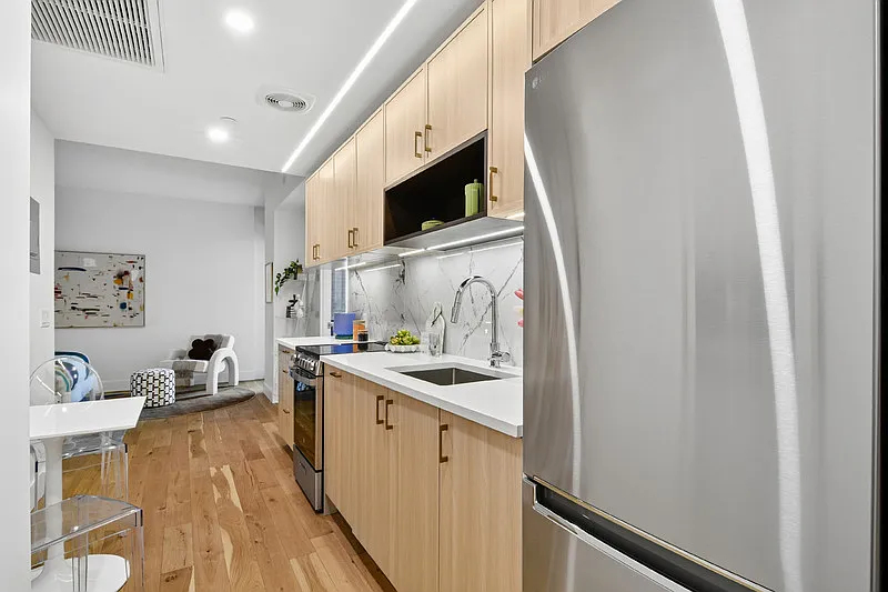240 Willoughby Street — Photo 3