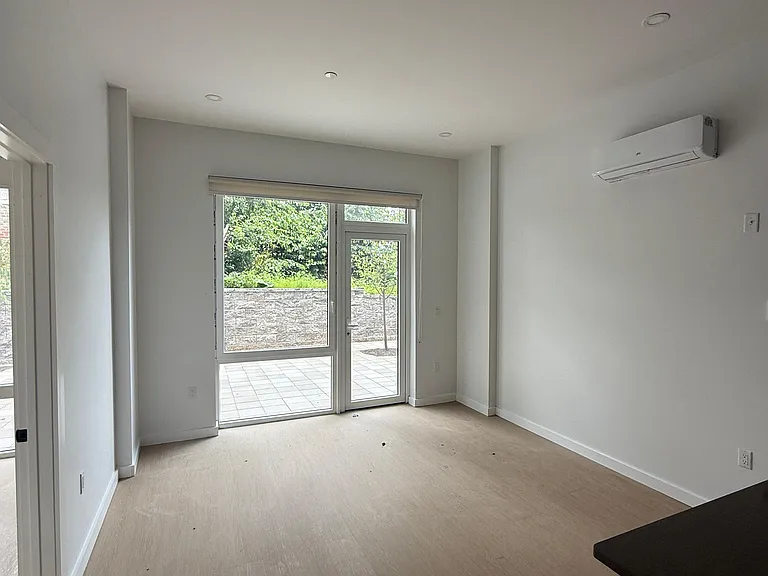 74 Webster St #2A — Photo 7