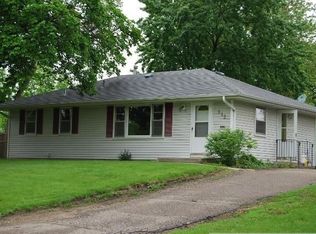 612 W 104th St, Bloomington, MN 55420