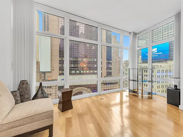 1600 Broadway APT 9C, New York, NY 10019