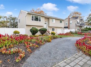 303 Old Country Rd, Deer Park, NY 11729