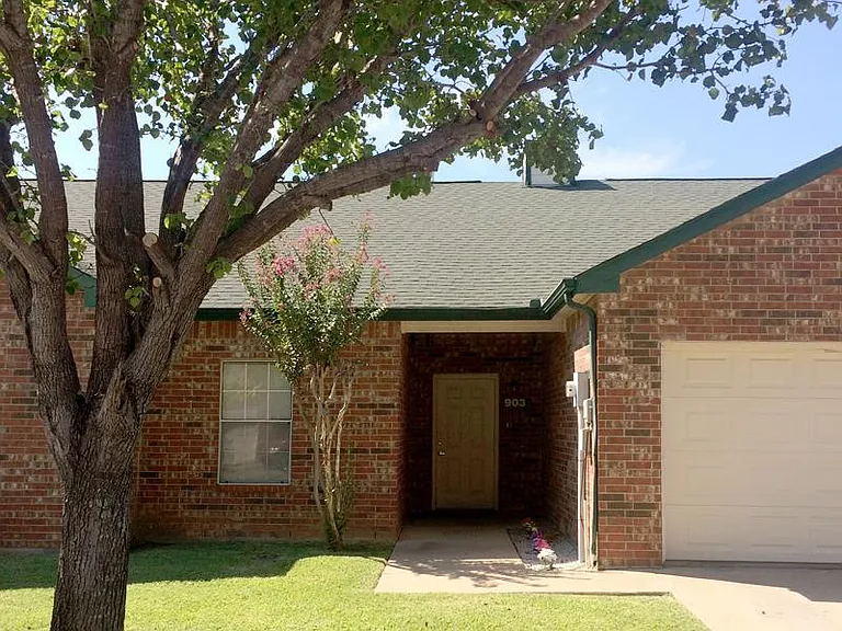 Pine Creek Townhomes — Photo 16