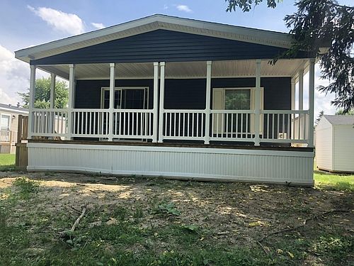 1st image of 1898 Forestview Dr