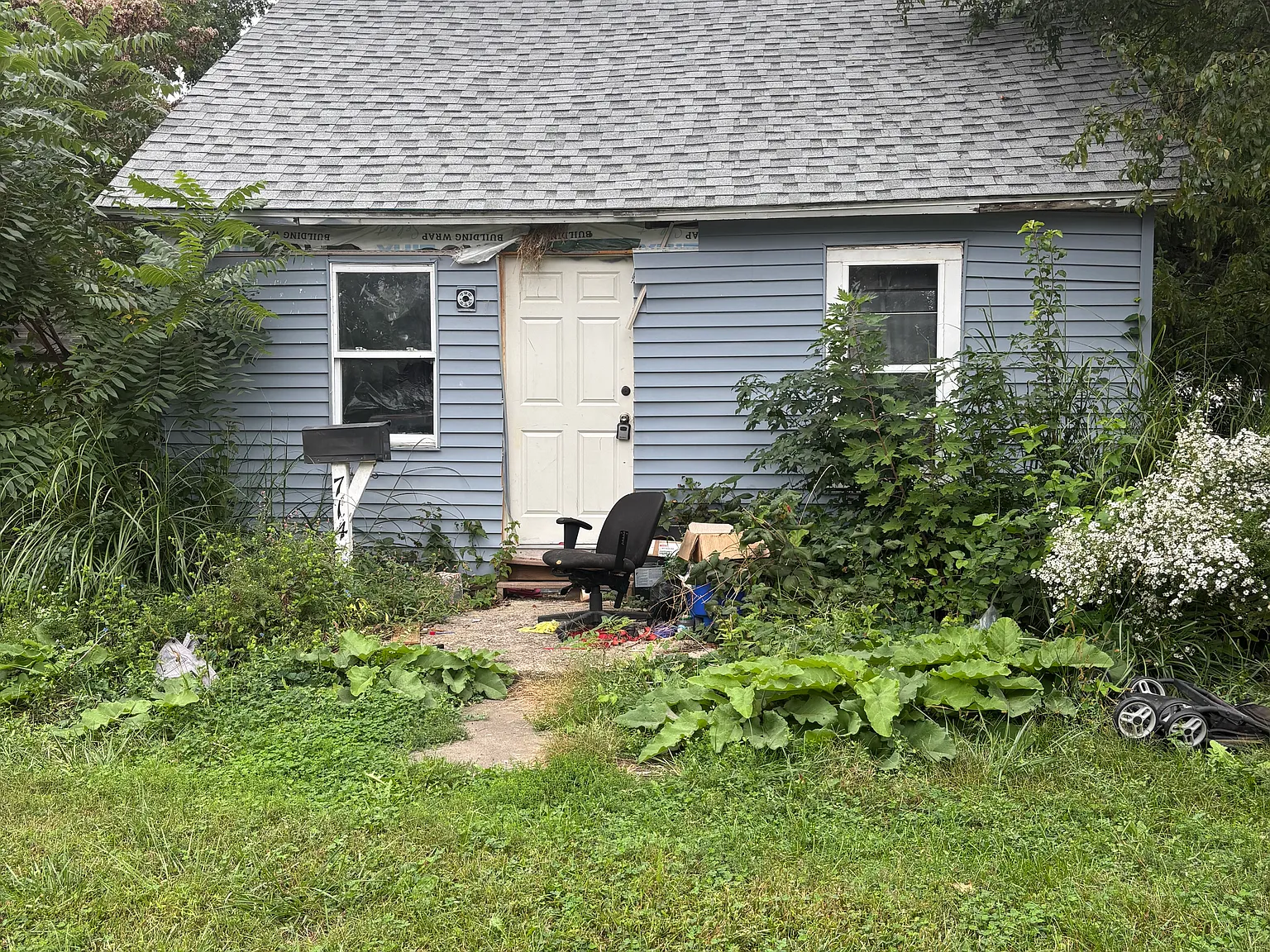 2 bed, $769 — Photo 1