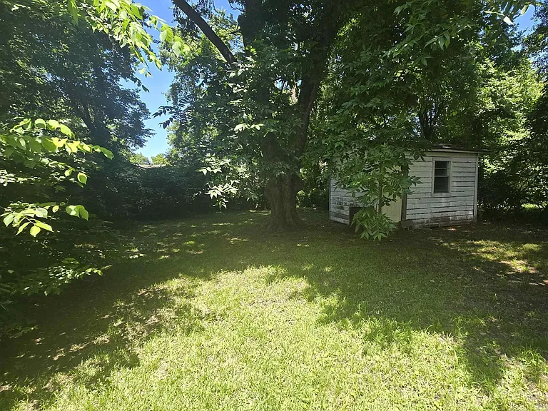 4701 Atkins St — Photo 18