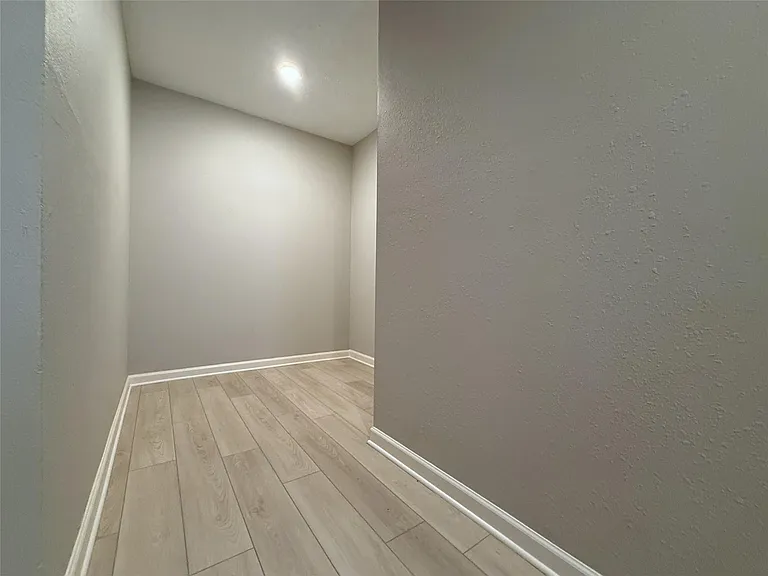 1702 Studewood St — Photo 6