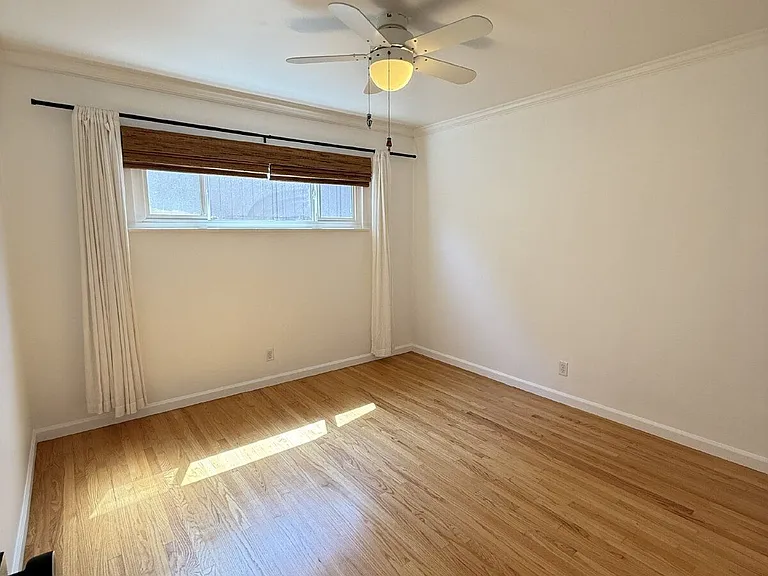 1401 Forest Ave — Photo 20
