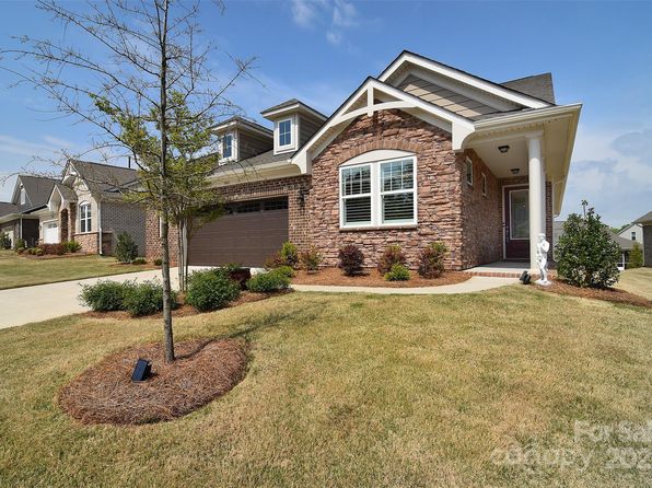 9413 Liberty Hill Dr, Mint Hill, NC 28227