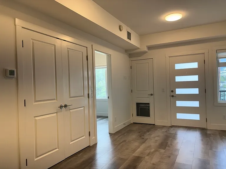 320 Mills Rd #13 — Photo 12