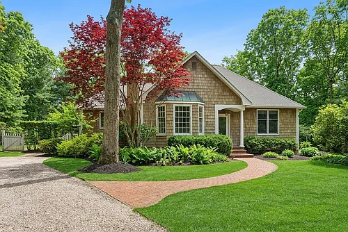 23 Shorewood Dr Photo 1
