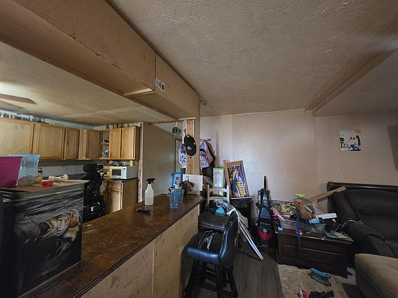 3rd image of 4850 Highland Ct