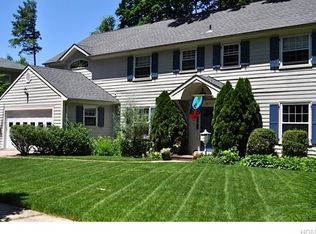 25 Mitchell Pl, Pelham, NY 10803