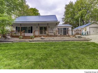 115 W Charles St, Buffalo, IL 62515
