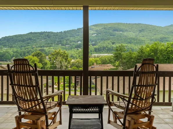 1724 Watercrest Way #G, Young Harris, GA 30582