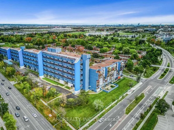 4673 Jane St E #1007, Toronto, ON M3N 2L1