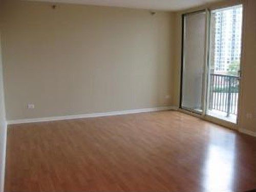 2nd image of 600 N Kingsbury St APT 814