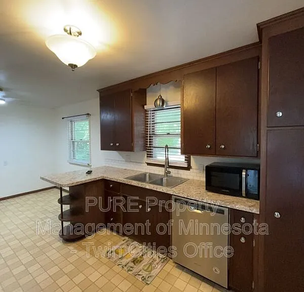 10525 Abbott Ave S — Photo 5