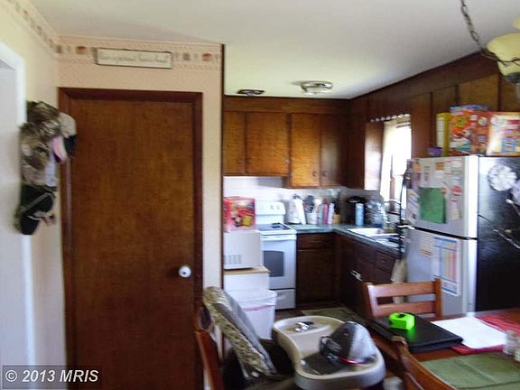 5th image of 209 Stafford Dr