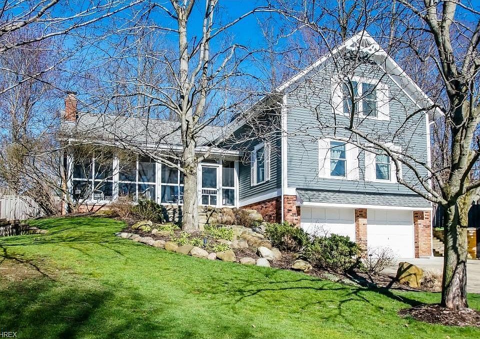 1st image of 150 Village Circle Dr