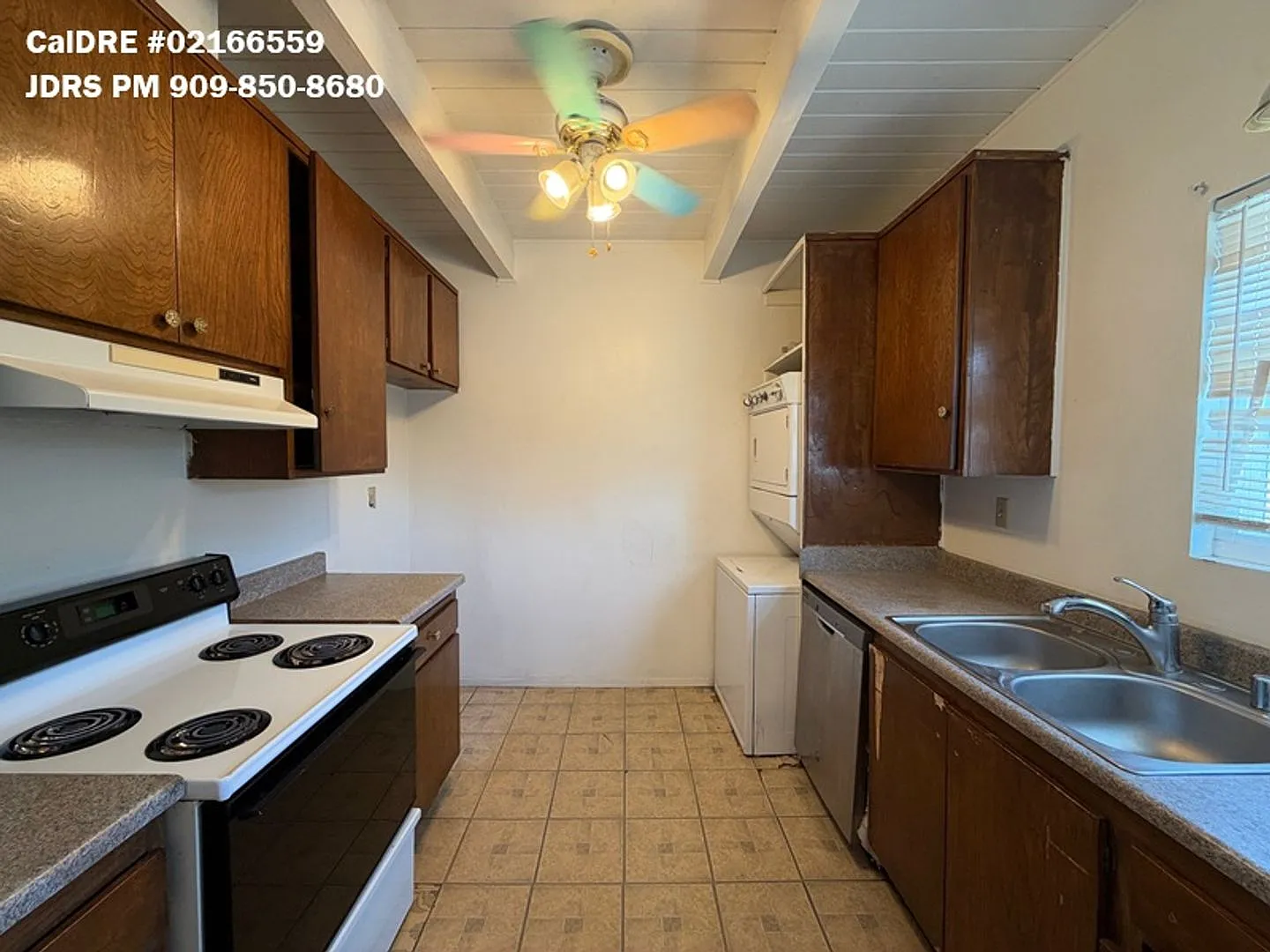 La Verne 2 Bedroom Apartment — Photo 2