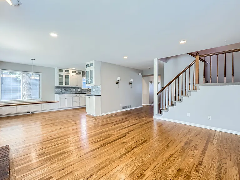 8655 Boxelder Dr — Photo 4