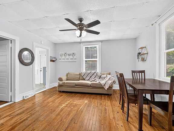 5th image of 105 Mellon St