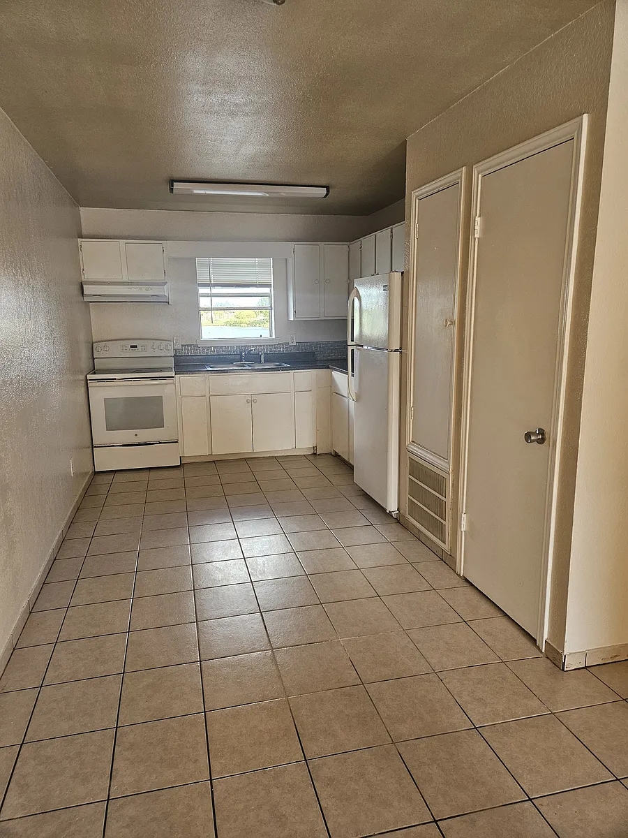 Building Photo - 514 Jose Marti Blvd #4