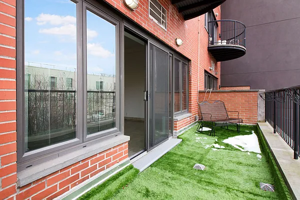 Rented by Twyford Real Estate | media 9