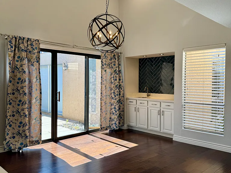 7849 E Crestwood Way — Photo 11