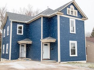 407 1/2 Davis St, Clarksburg, WV 26301