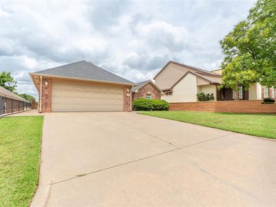 117 The Hills St, Clinton, OK, 73601