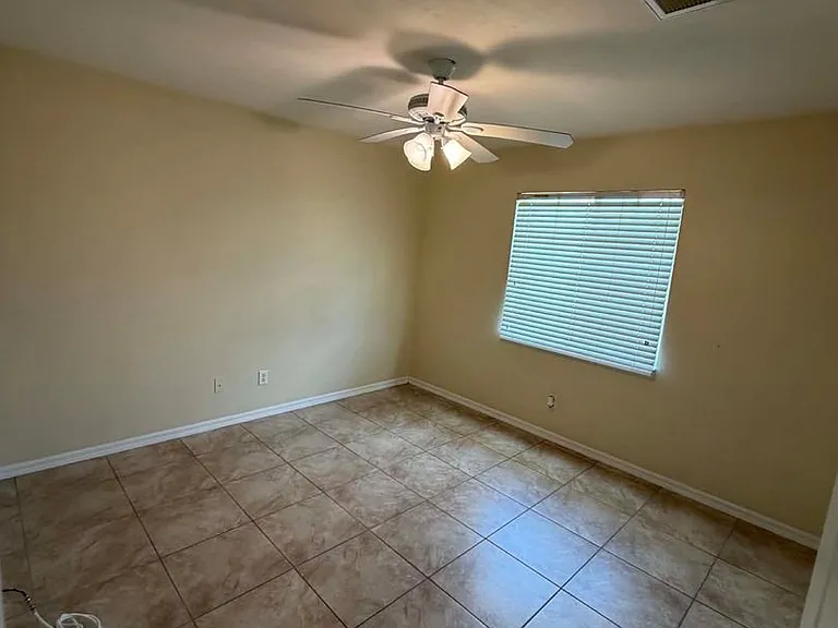 17031 Hillsborough Blvd — Photo 22