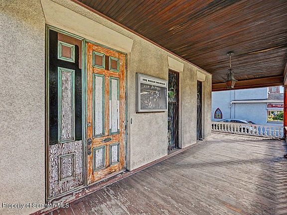4th image of 444 Jefferson Ave