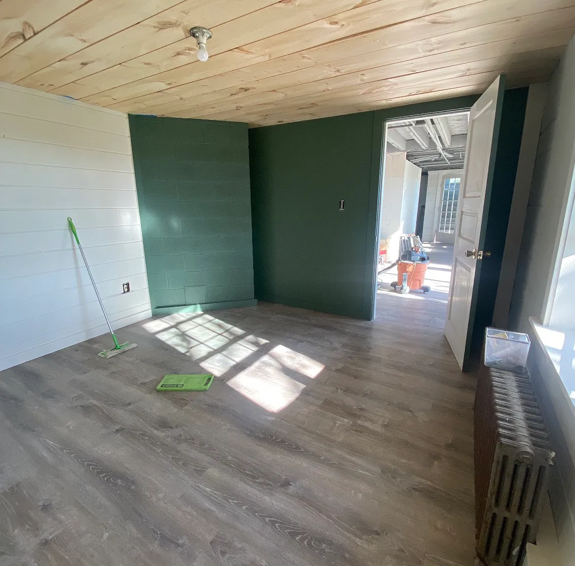1 bed, 1000 sqft, $1,600 — Photo 3