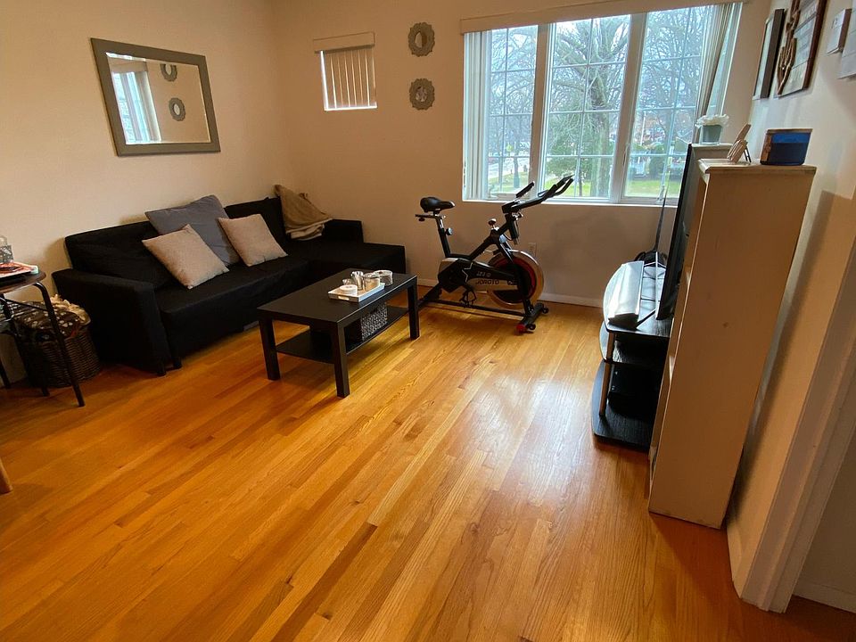 47 Church St Malverne, NY, 11565 Apartments for Rent Zillow