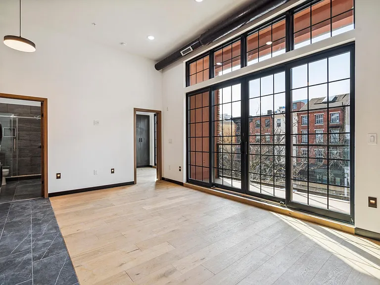 212 Church St #7 — Photo 4