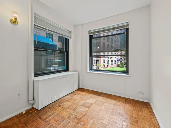 209 Clinton Avenue image 7 of 16