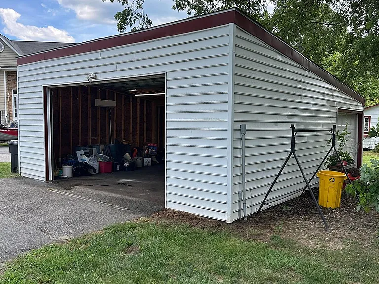 161 Margate Dr — Photo 2