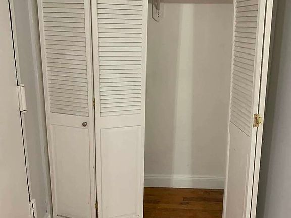 5th image of 226 Monroe St #2B