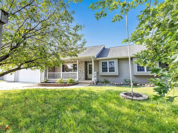 W2395 Greenspire Way, Appleton, WI 54915