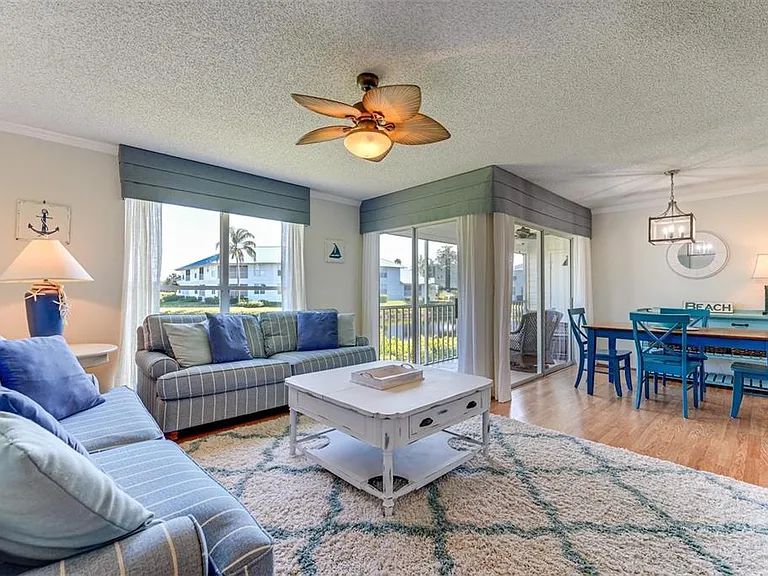 923 Sandpiper Cir #923 — Photo 5
