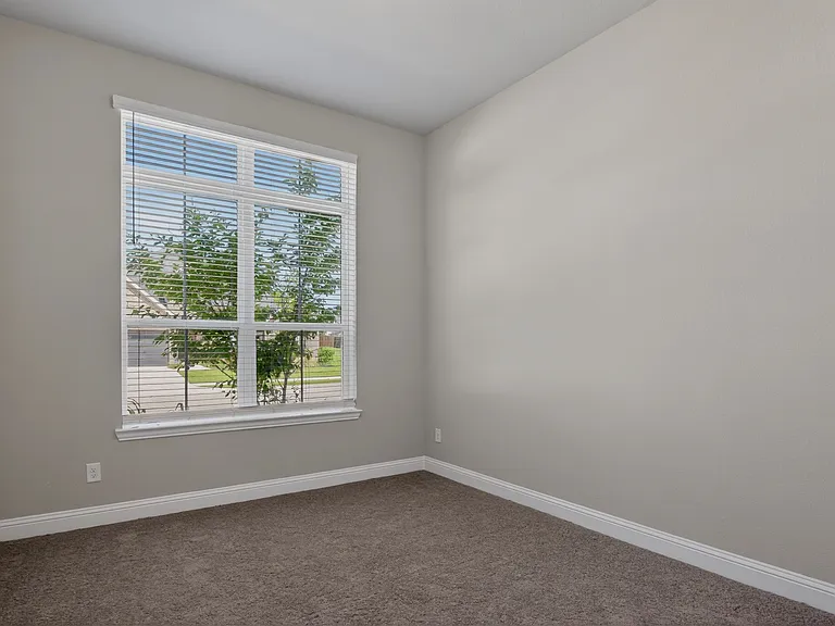 16812 Bitterroot Rd — Photo 6