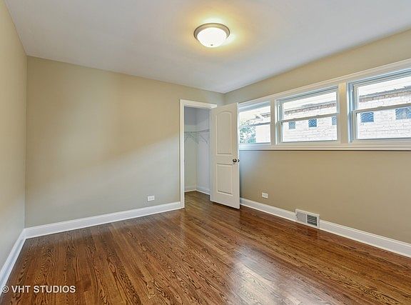 5th image of 5609 S Oak Park Ave