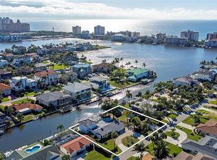 438 Lagoon Ave, Naples, FL 34108