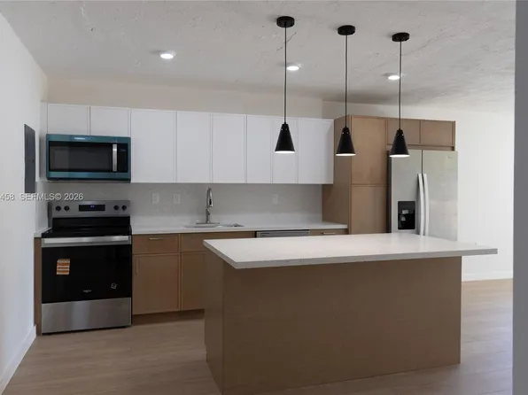 7300 NW 17th St APT 112, Plantation, FL 33313