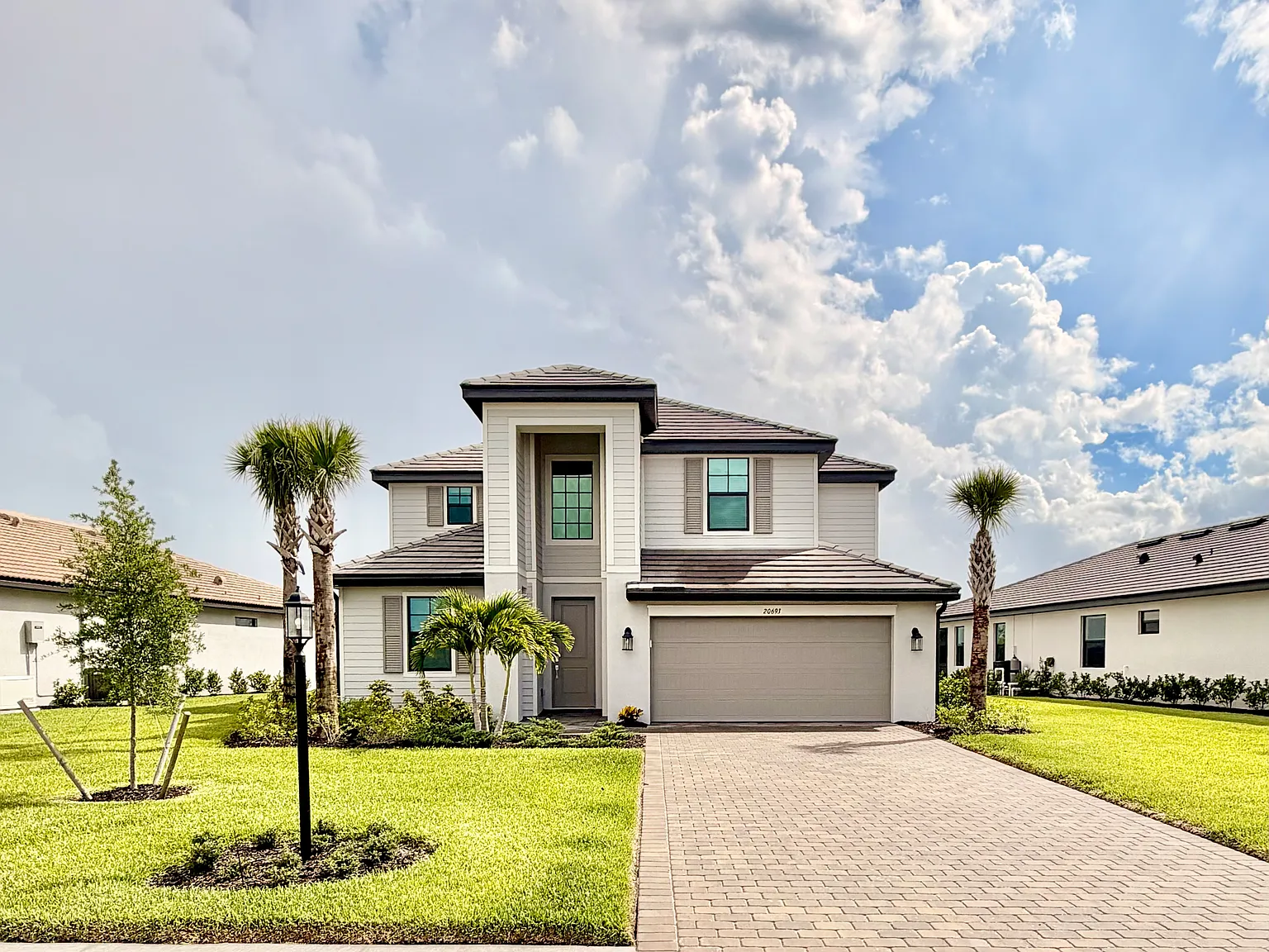 5 bed, 3231 sqft, $4,200 — Photo 1