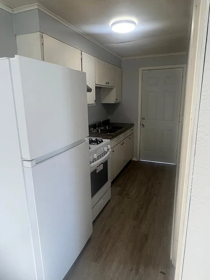 1 bed, 600 sqft, $700 — Photo 2