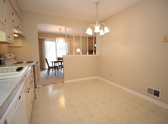 3rd image of 10735 Nevada Ct #47