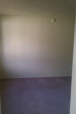 5th image of 5113 N Lombard St APT 11